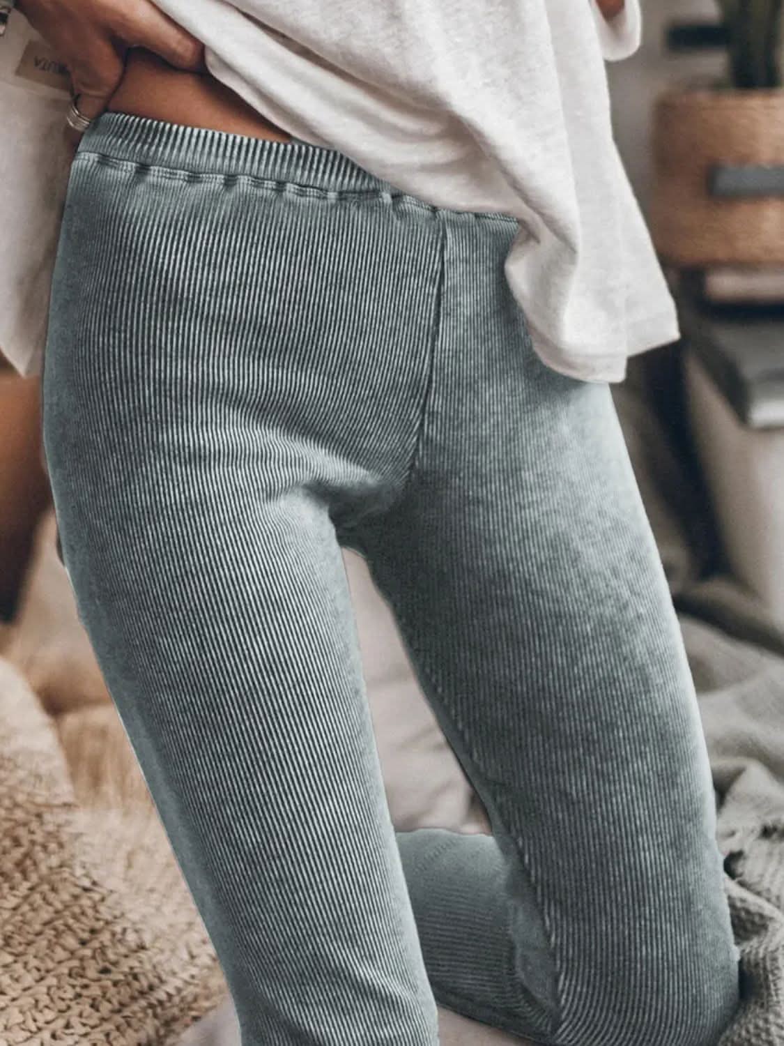 Ribbed leggings with elastic waist