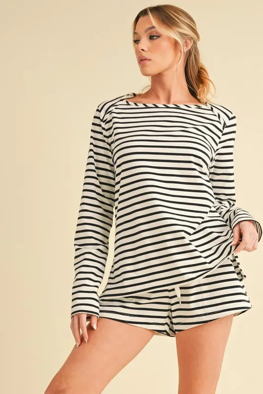 Drawstring Contrast Striped Shorts