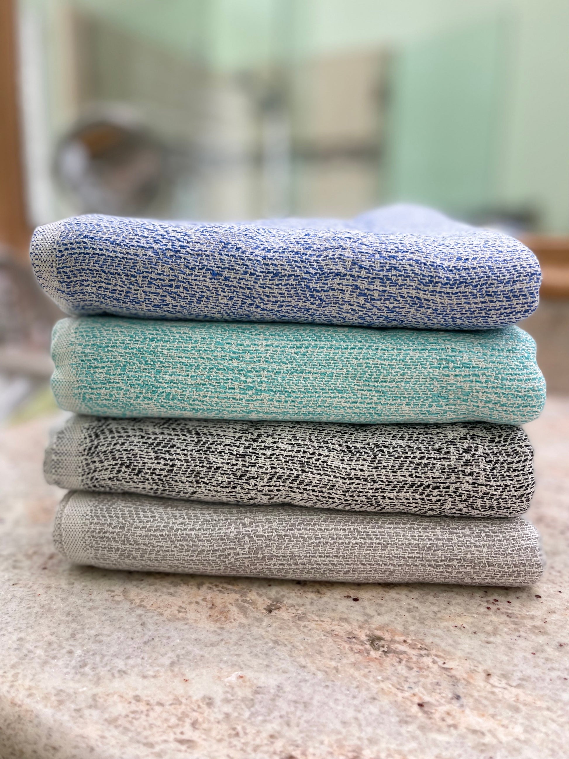 Santa Monica Soft Turkish Towel 40 Inch by 70 Inch Eco Friendly Quick Dry Bath and Beach Towel
