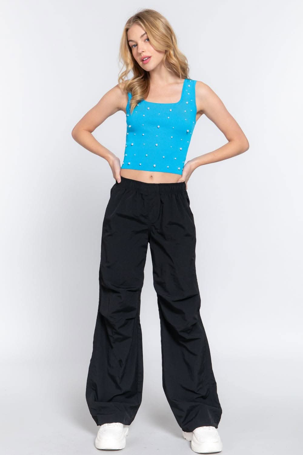 Trendsi ACTIVE BASIC Pearl Detail Square Neck Cropped Tank - Women's Activewear