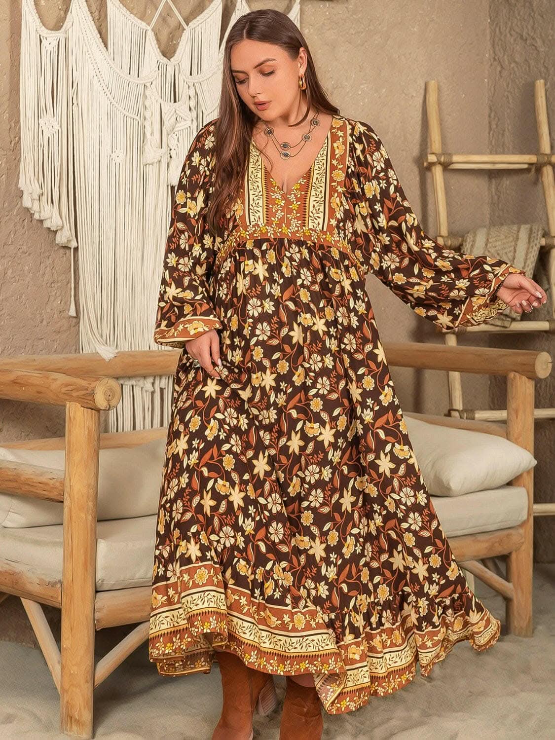 Chic plus size v-neck dress with stylish balloon sleeves