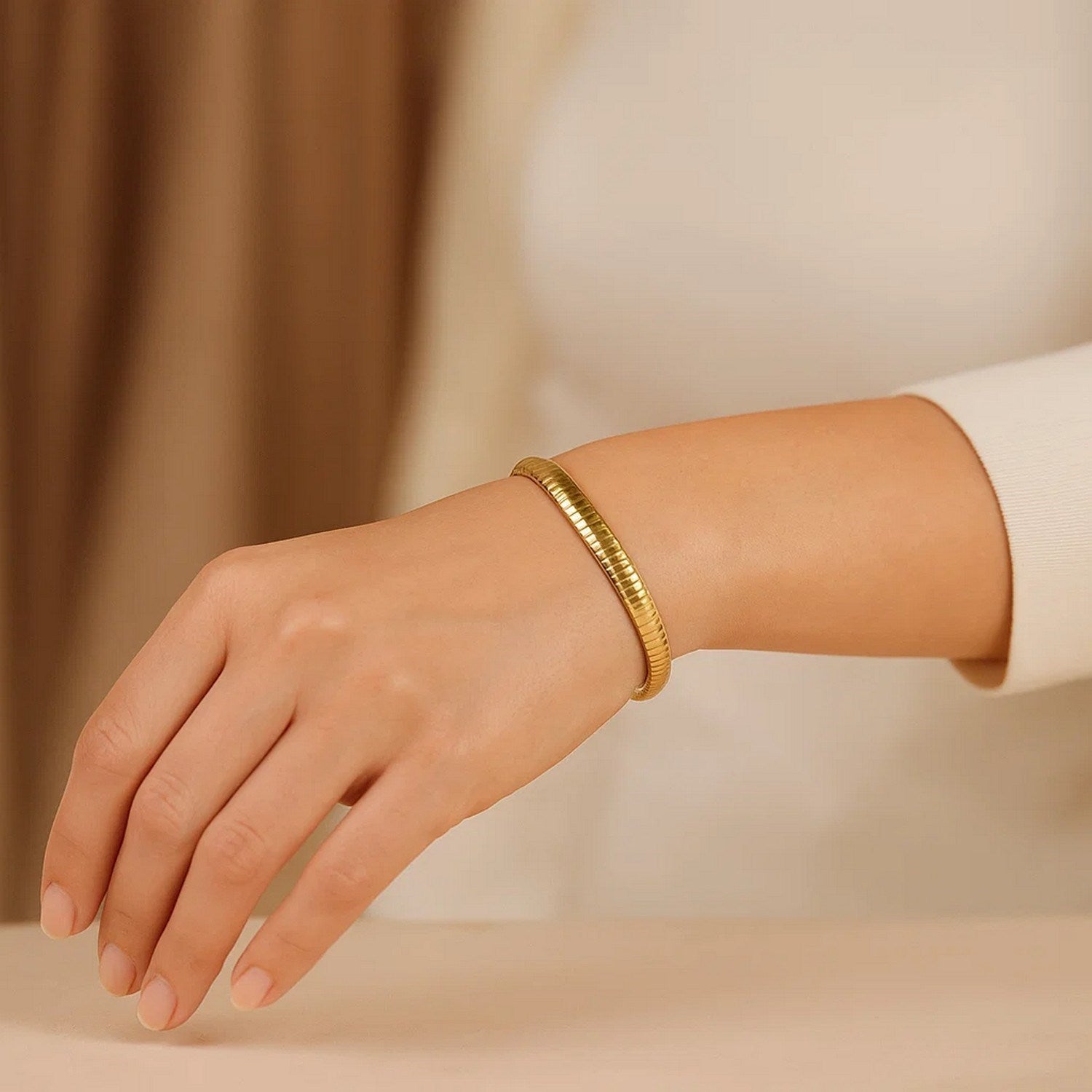14k Yellow Gold Classic Omega Bracelet (6.00 mm)