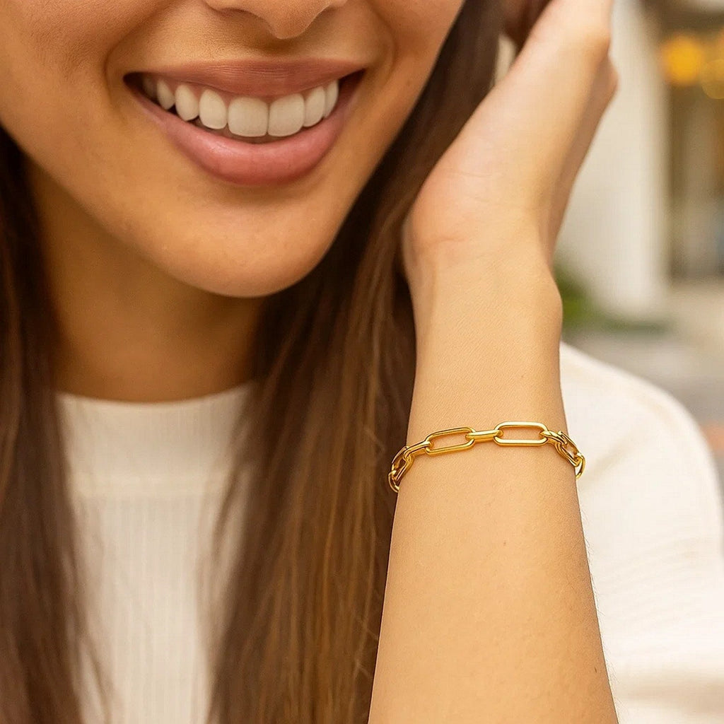 14k Yellow Gold 7 1/4 inch Bombay Paperclip Chain Bracelet (5.60 mm)