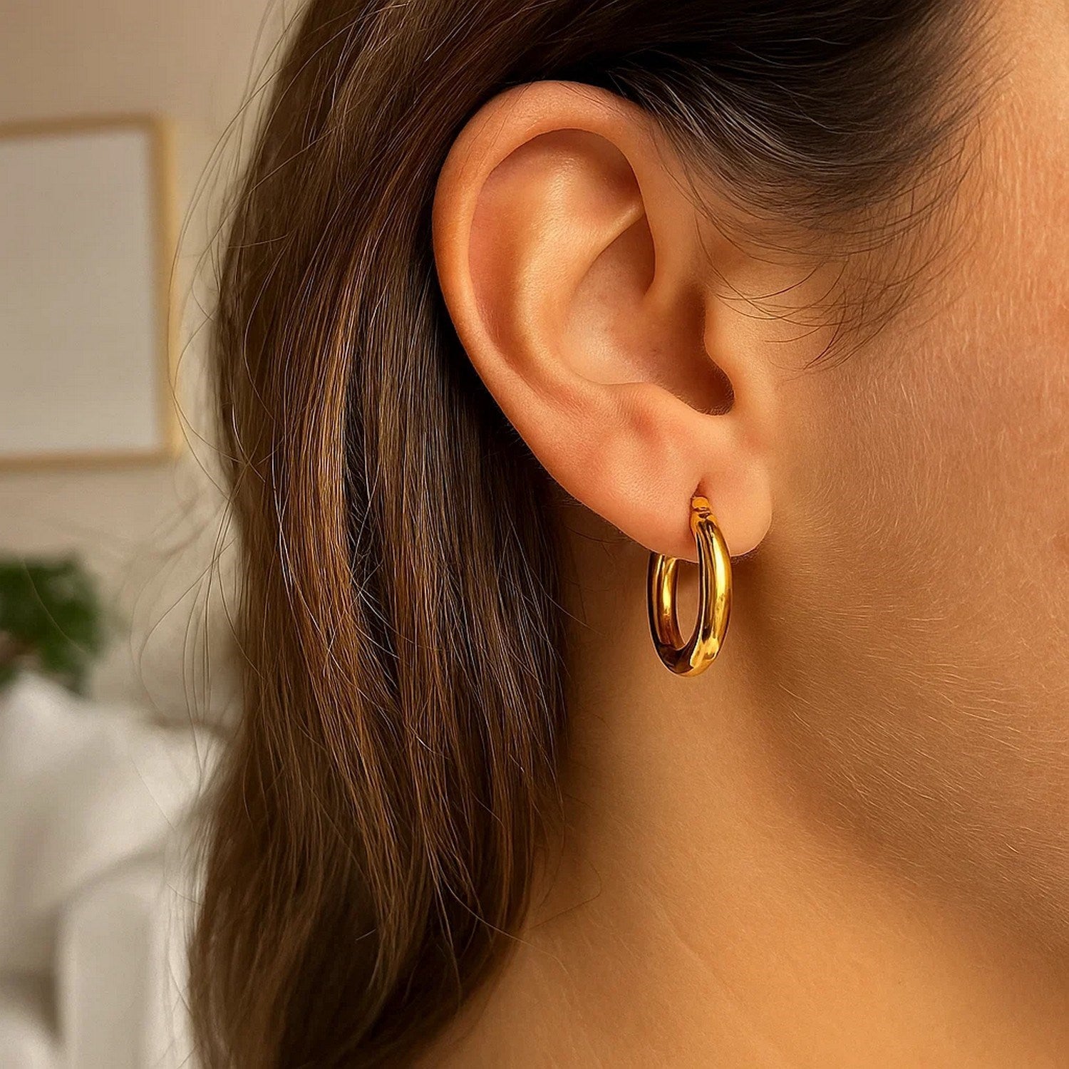 10k Yellow Gold Polished Hoop Earrings (3x15mm)