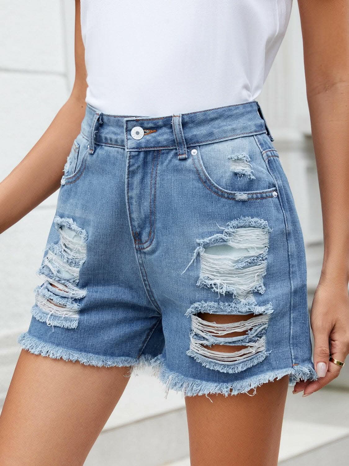 Premium Edgy distressed denim shorts