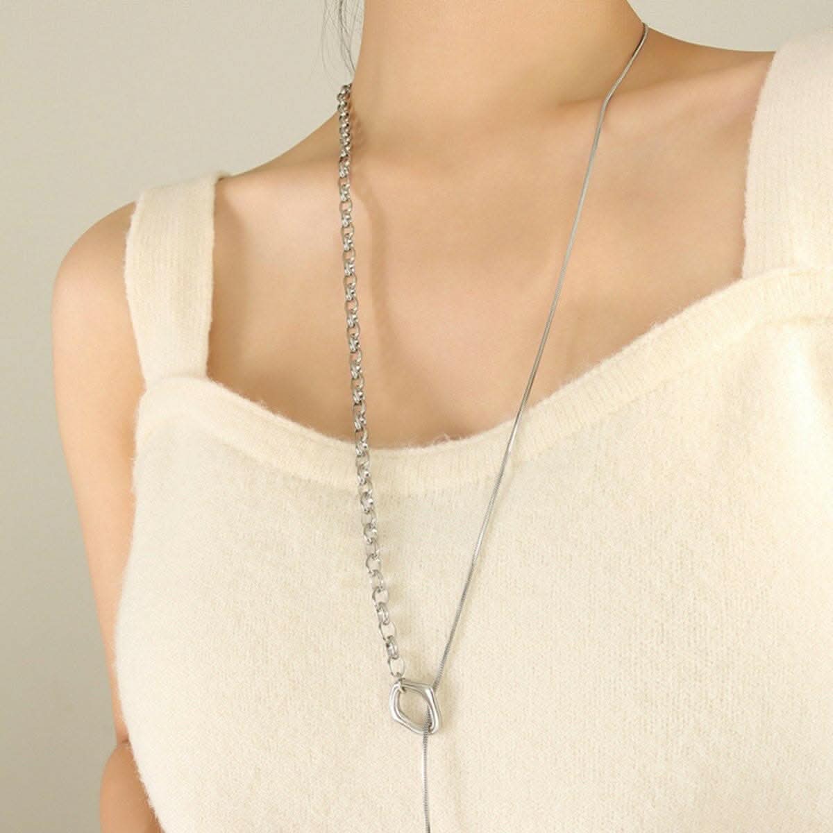Elegant dual-tone titanium necklace