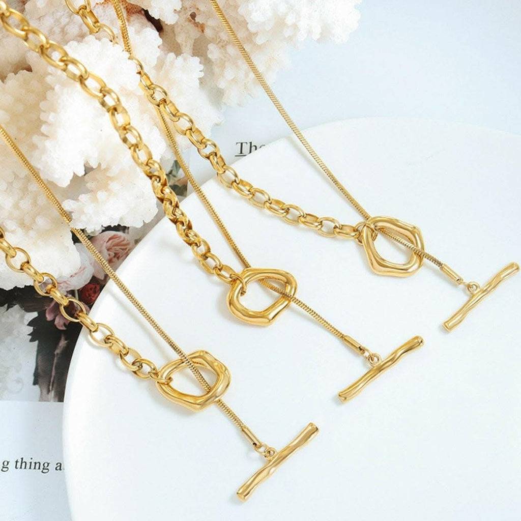 Elegant dual-tone titanium necklace