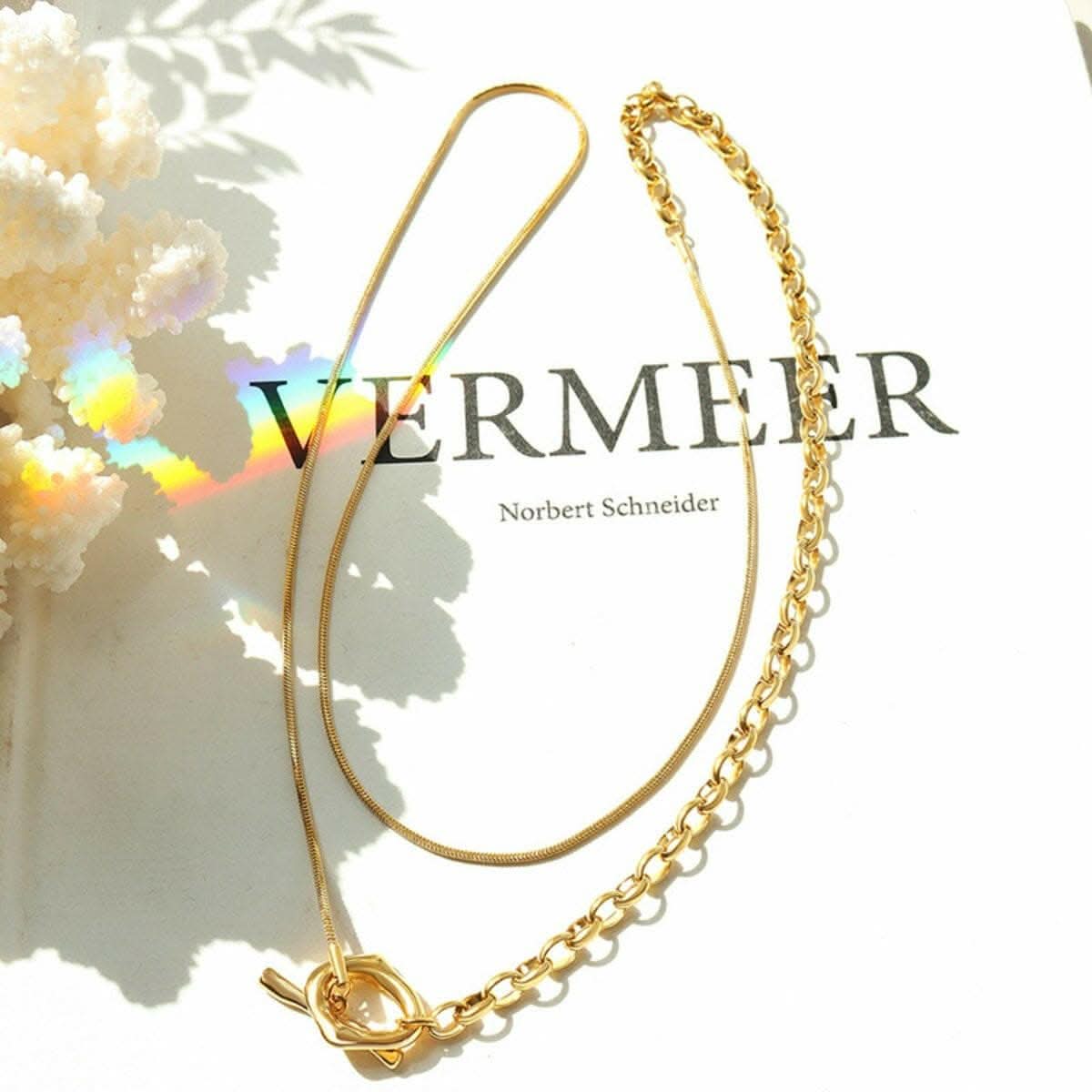 Elegant dual-tone titanium necklace