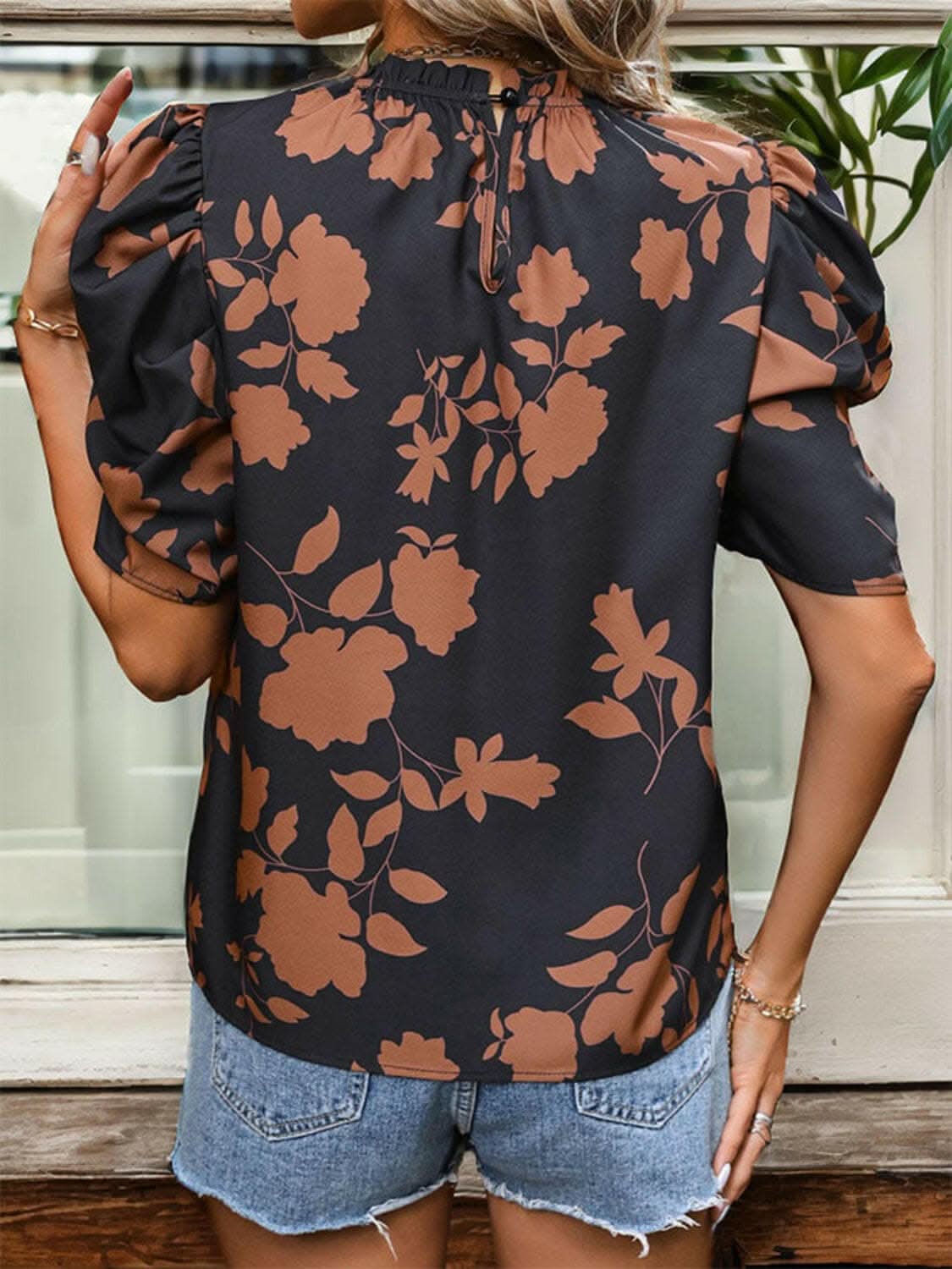 Frill puff sleeve blouse - printed design