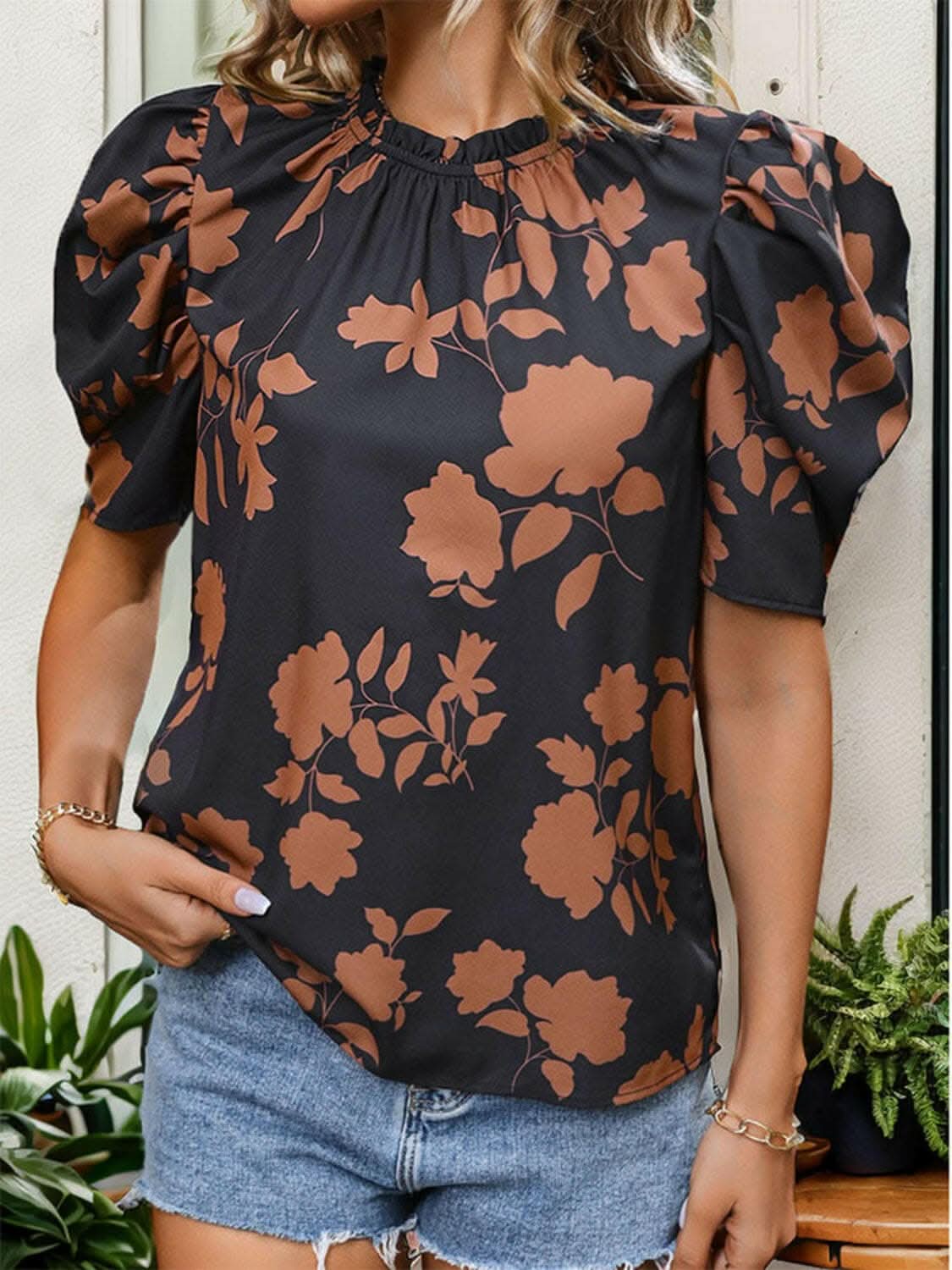 Frill puff sleeve blouse - printed design