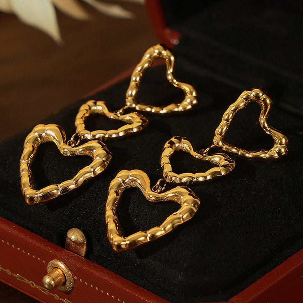 Heart-shaped titanium earrings