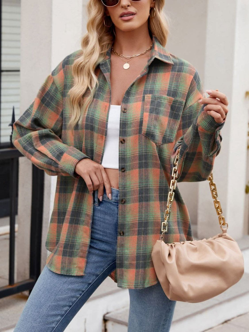 Plaid collared long sleeve shirt
