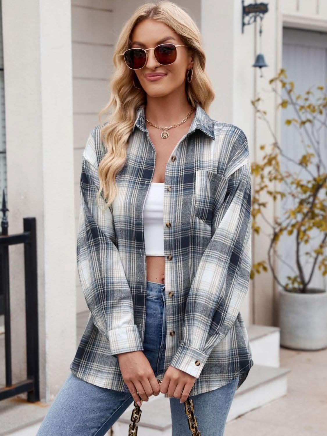 Plaid collared long sleeve shirt