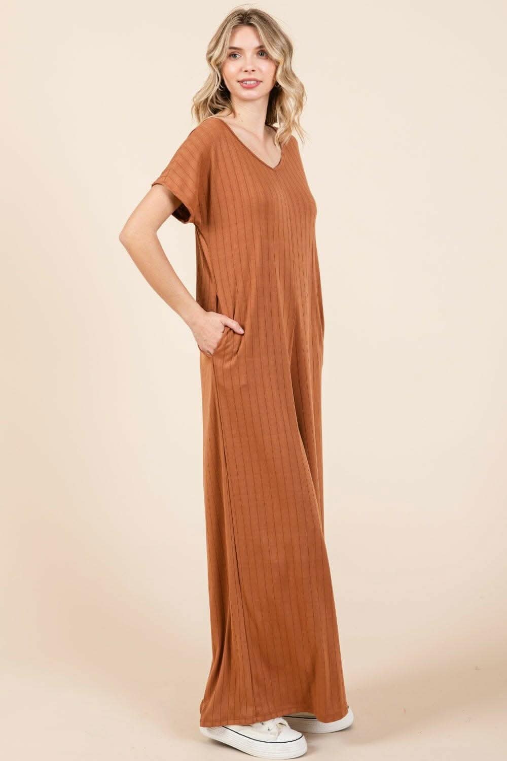 Ribbed Short Sleeve Jumpsuit with Wide Leg - BOMBOM Collection
