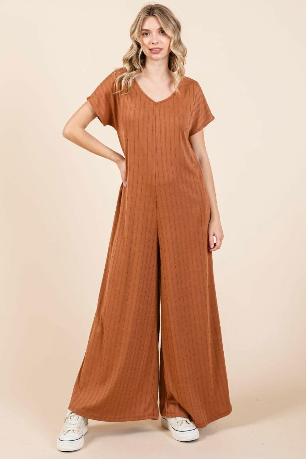 Ribbed Short Sleeve Jumpsuit with Wide Leg - BOMBOM Collection