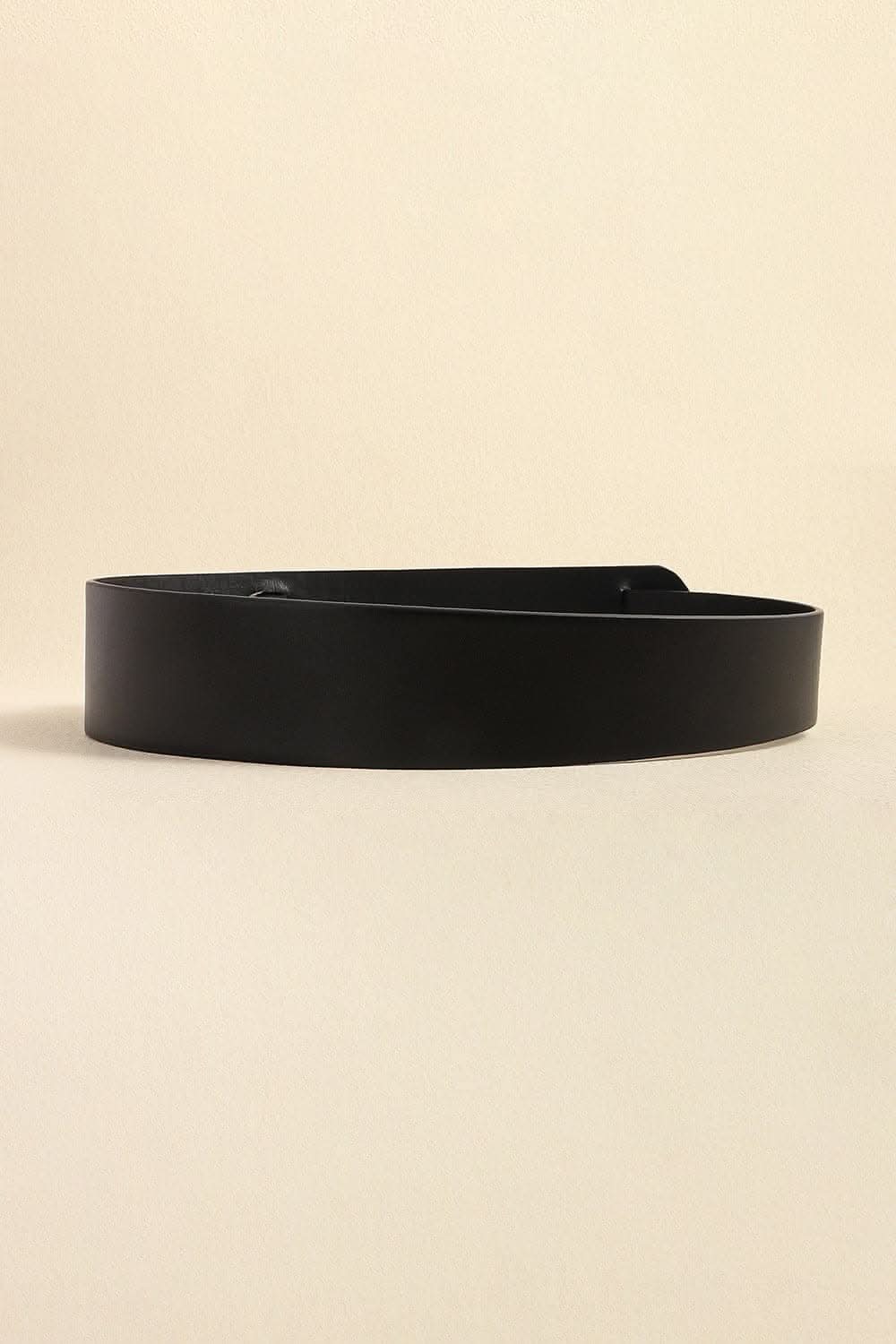 Stylish PU leather belt for any outfit