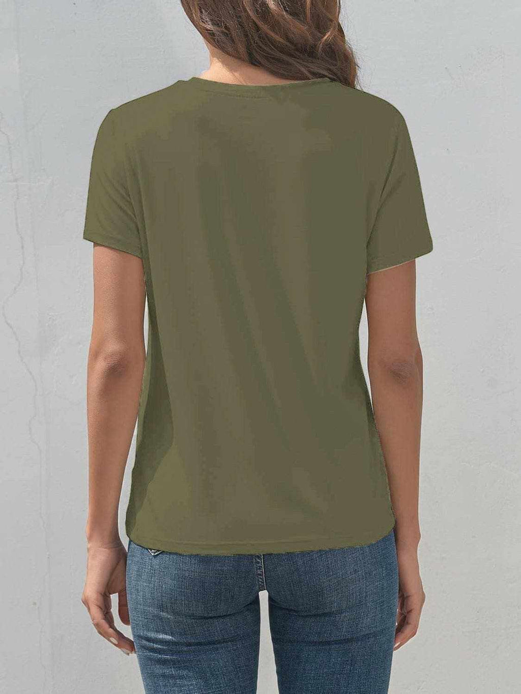 Trendy graphic tee for casual style