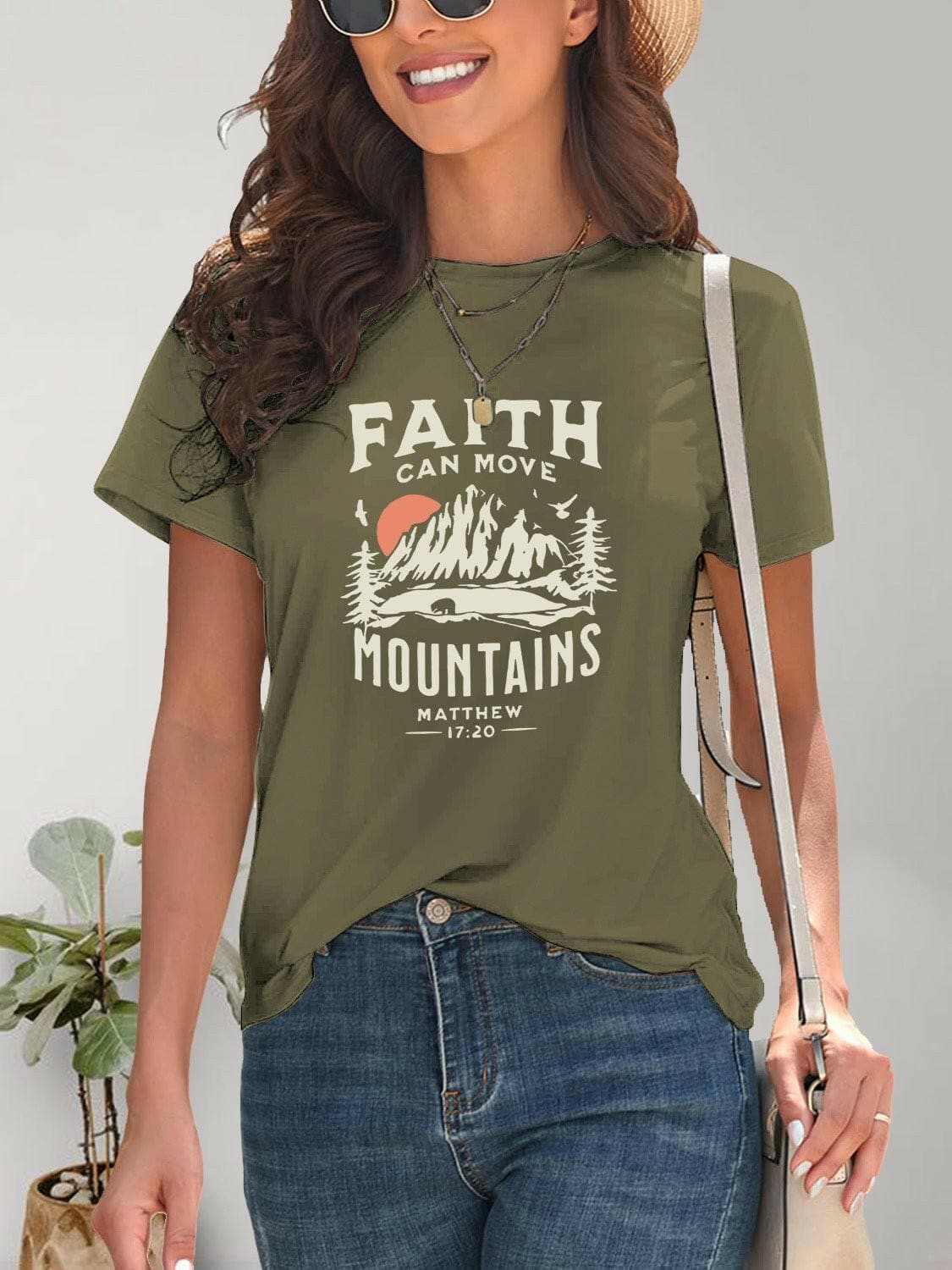 Trendy graphic tee for casual style