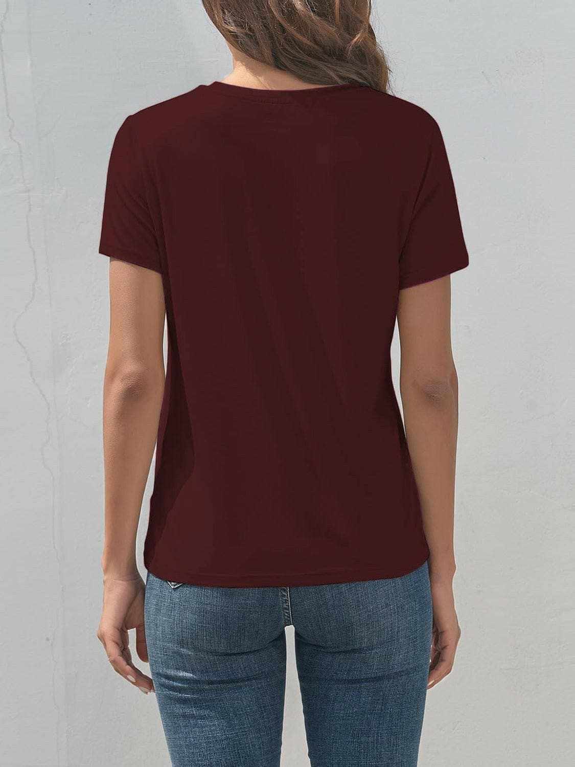 Trendy graphic tee for casual style