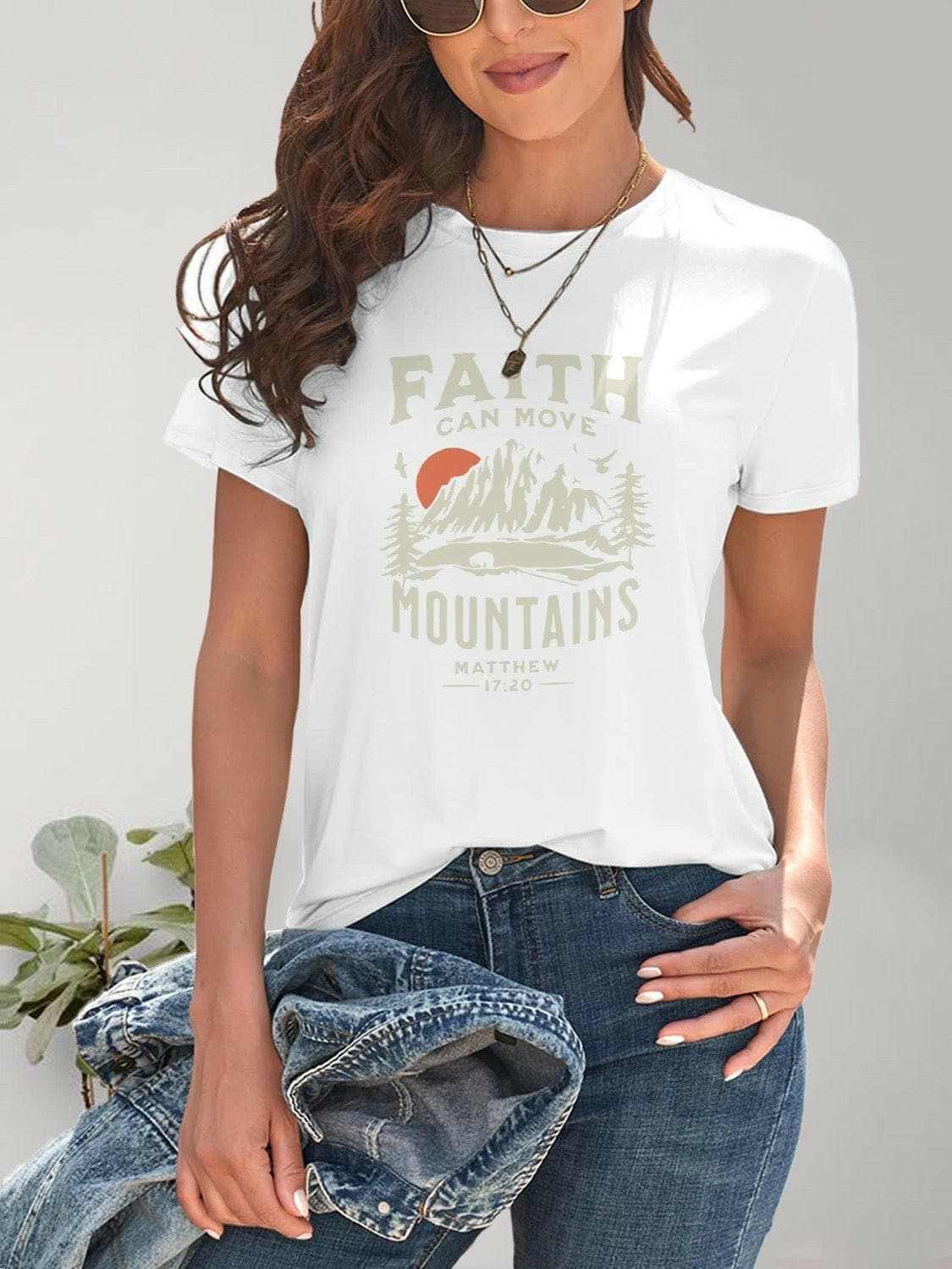 Trendy graphic tee for casual style