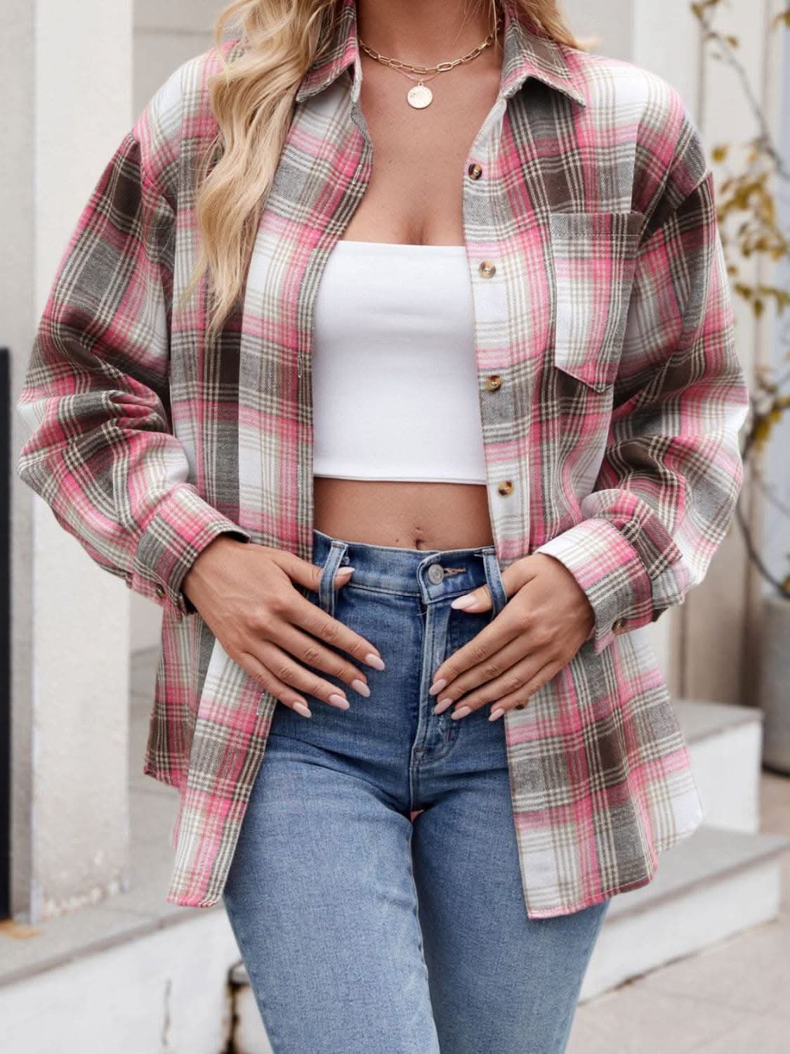 Plaid collared long sleeve shirt