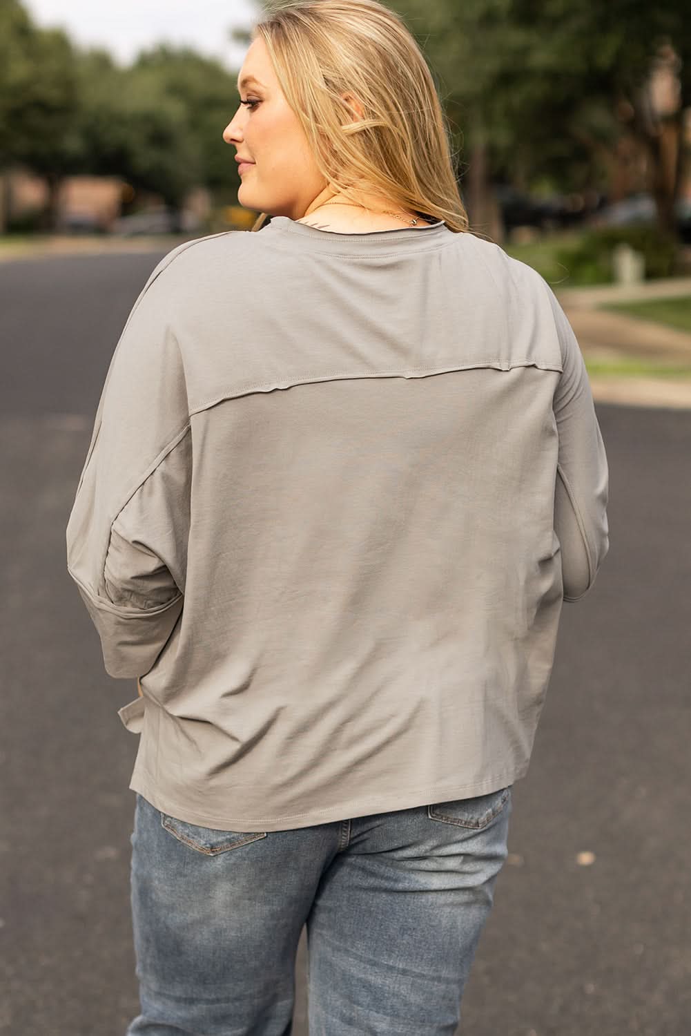 Chic grey floral star top - plus sizes