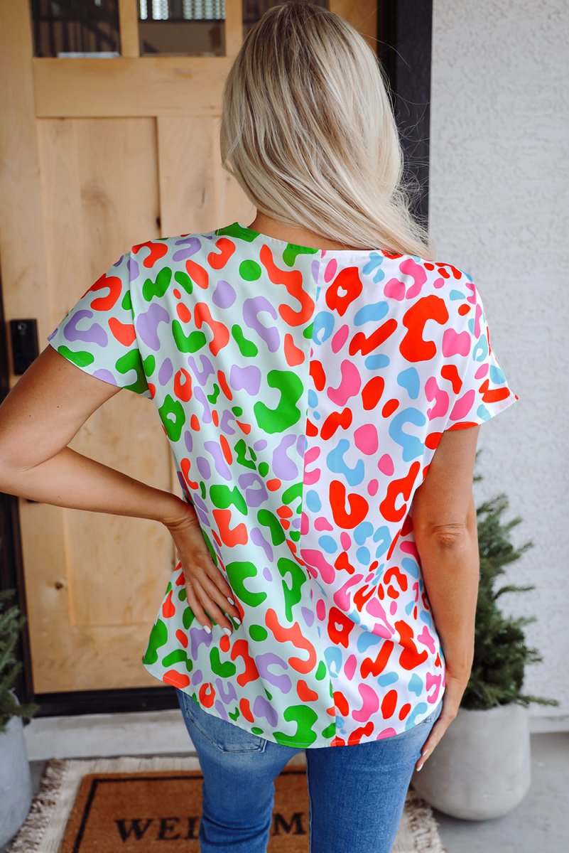 Green Contrast Leopard Print V Neck Short Sleeve Blouse for Women