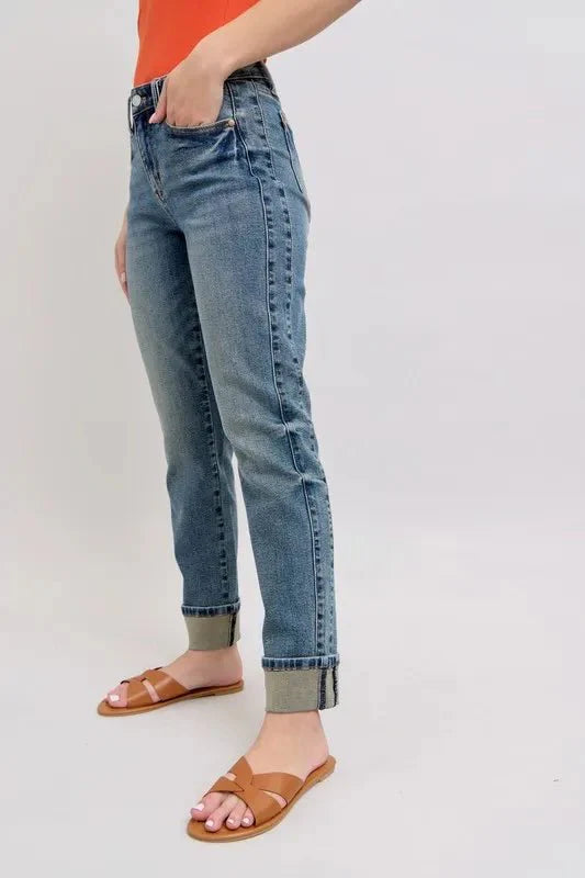 Judy Blue Full Size Mid Rise Vintage Wash Boyfriend Jeans