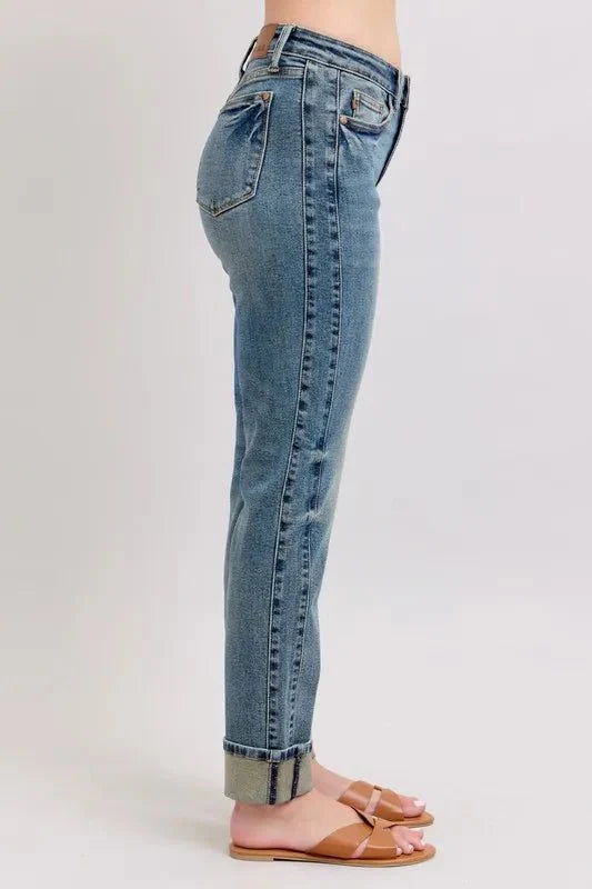 Judy Blue Full Size Mid Rise Vintage Wash Boyfriend Jeans