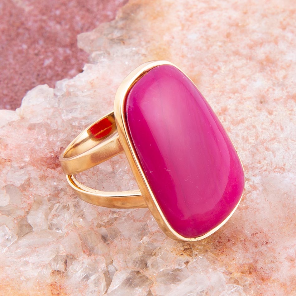Madeleine Pink Agate Golden Ring