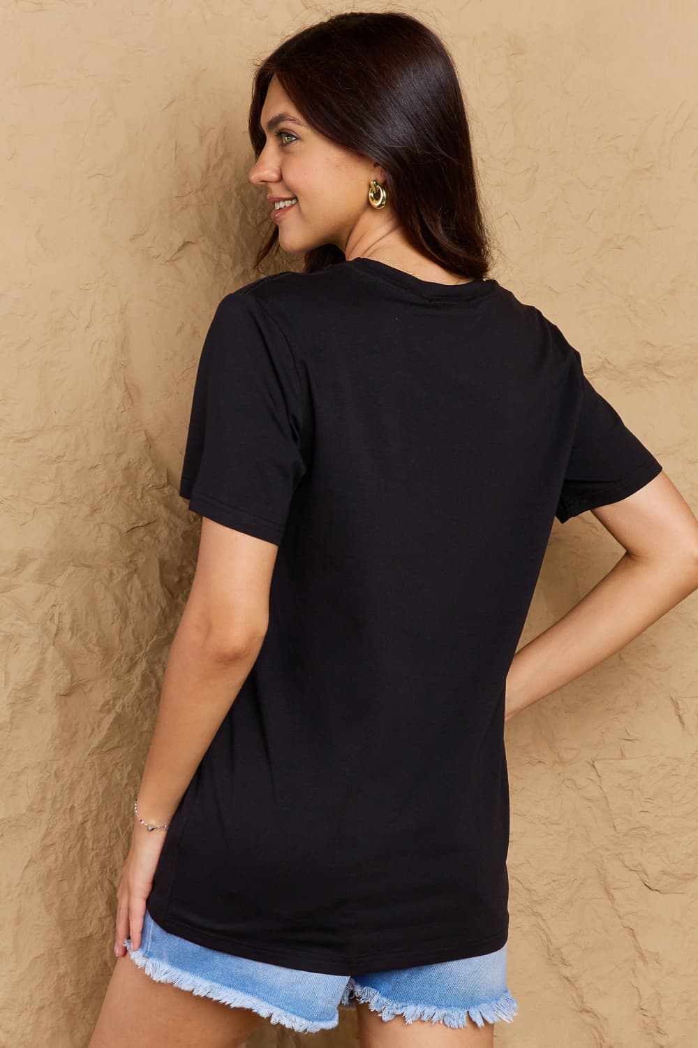 Cozy cat pumpkin tee - fall style