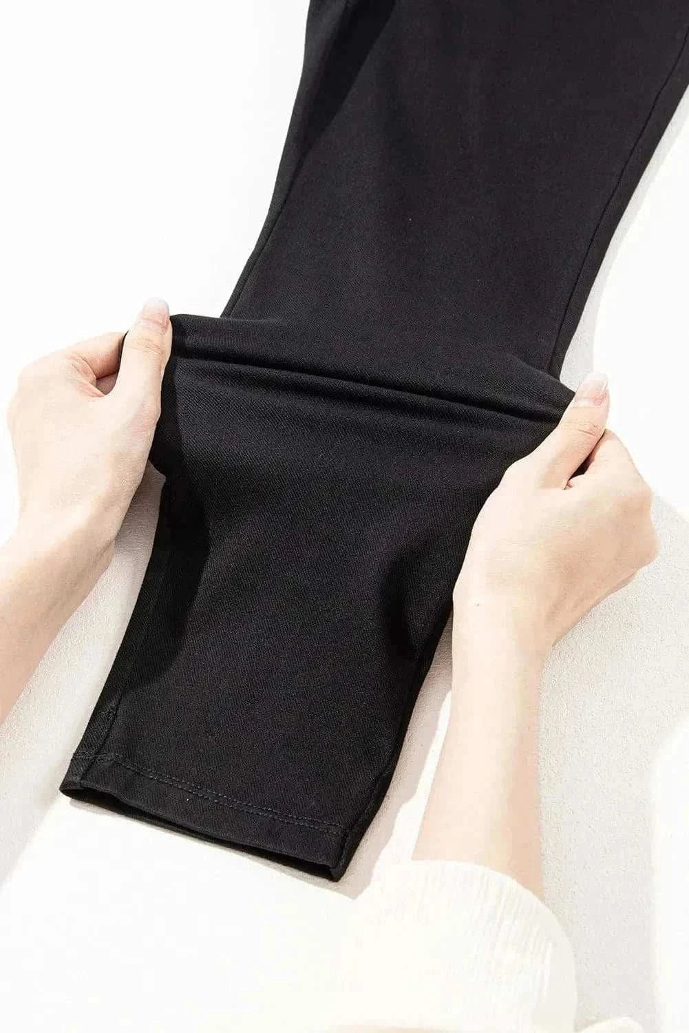 Premium High-waist jeans with pockets