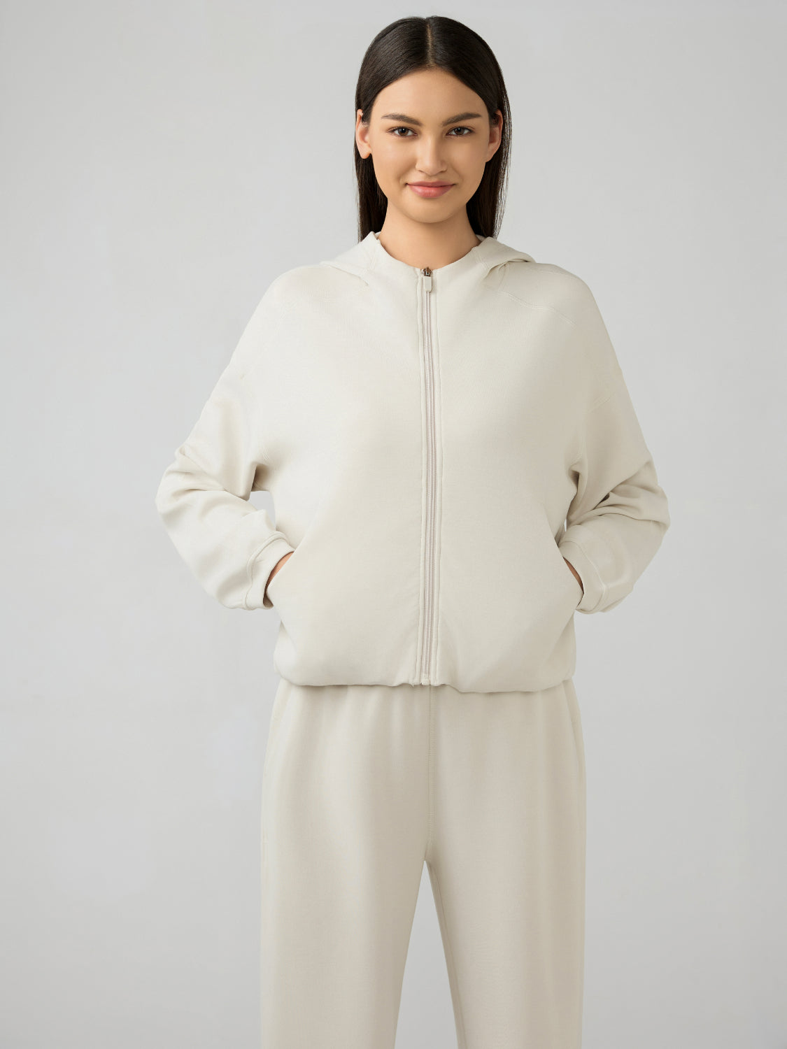 Hooded zip sweatshirt with pockets