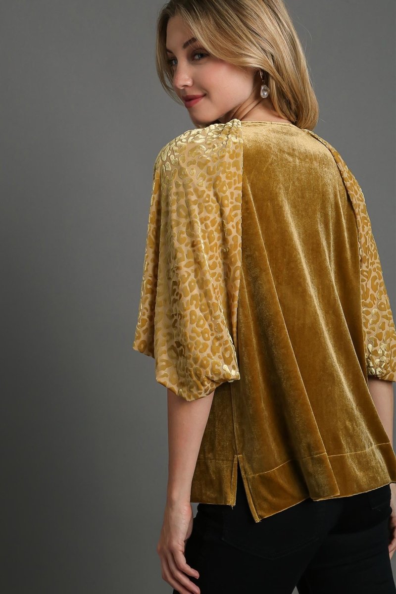 Umgee Round Neck Leopard Balloon Sleeve Velvet Top for Women
